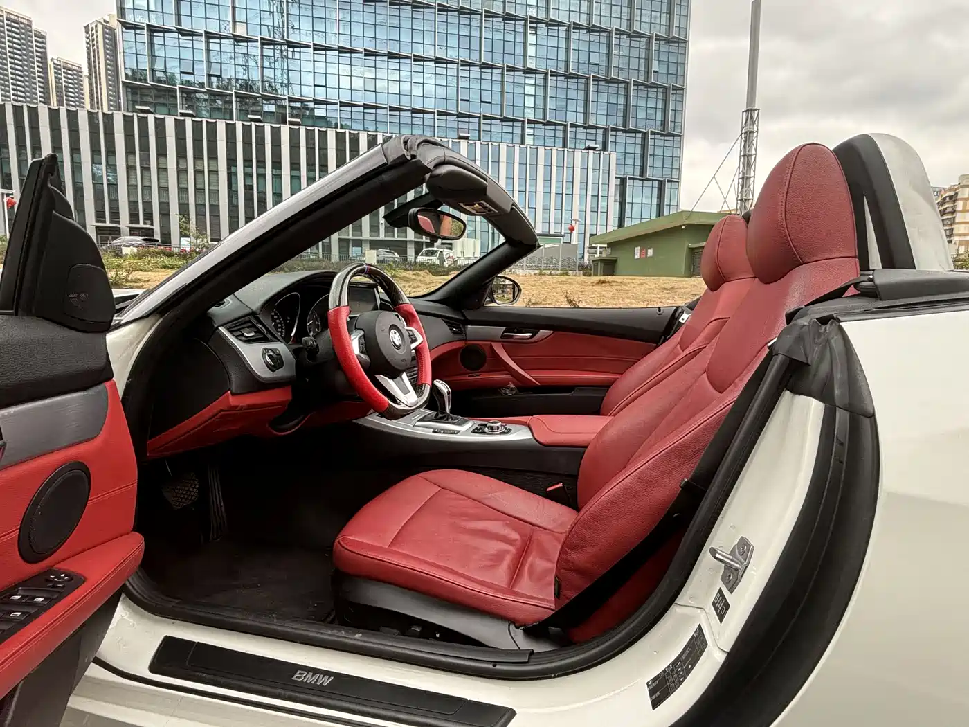 BMW Z4 2013 sDrive20i Leading фото 4