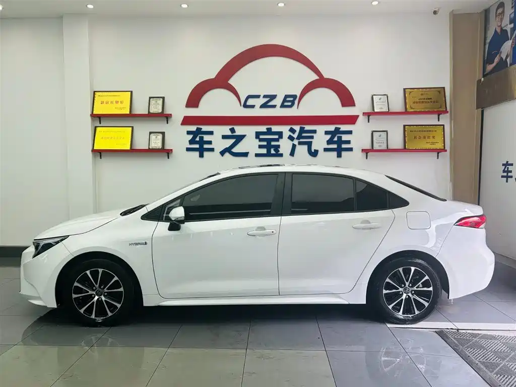 Toyota Levin 2023 Smart Hybrid 1.8L Luxury фото 4
