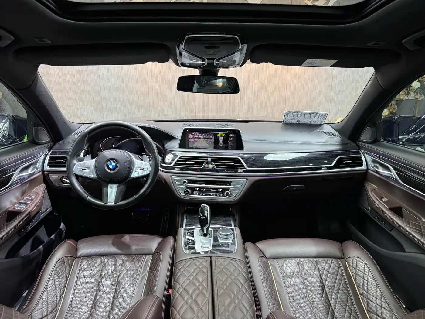 BMW 7 Series 2021 Model 740Li Leading M Sport Package фото 6