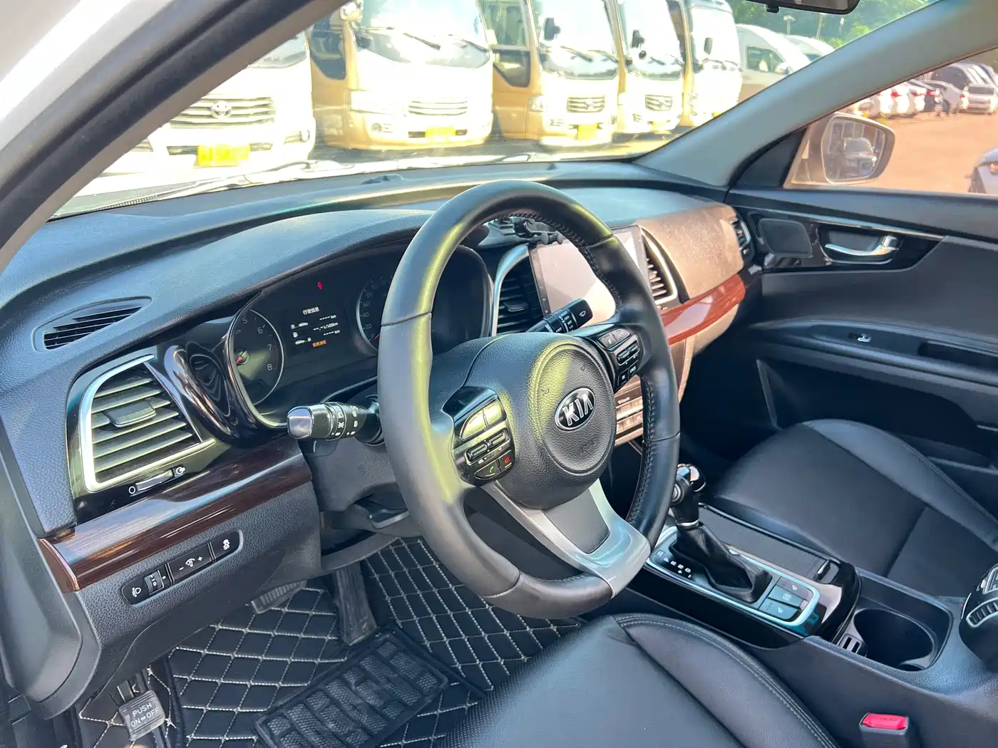 Kia K4 2015 1.8L Automatic DLX Special фото 8