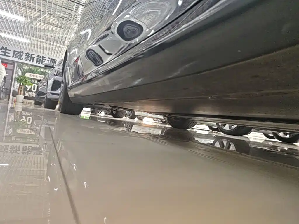 Фото 19 - Tesla Model 3
