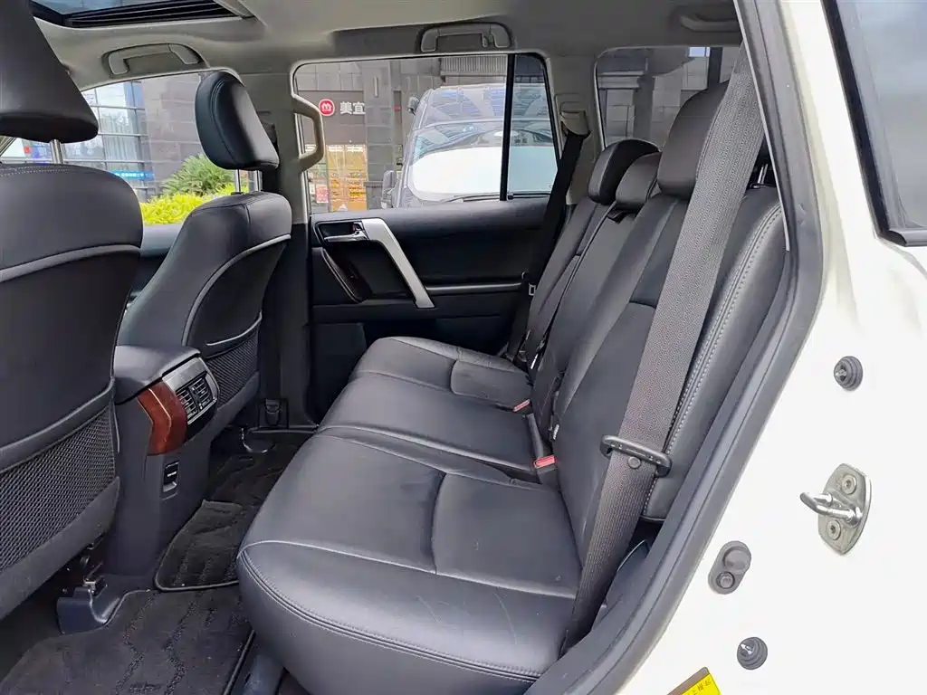 Toyota Prado 2016 3.5L Auto TX-L фото 8