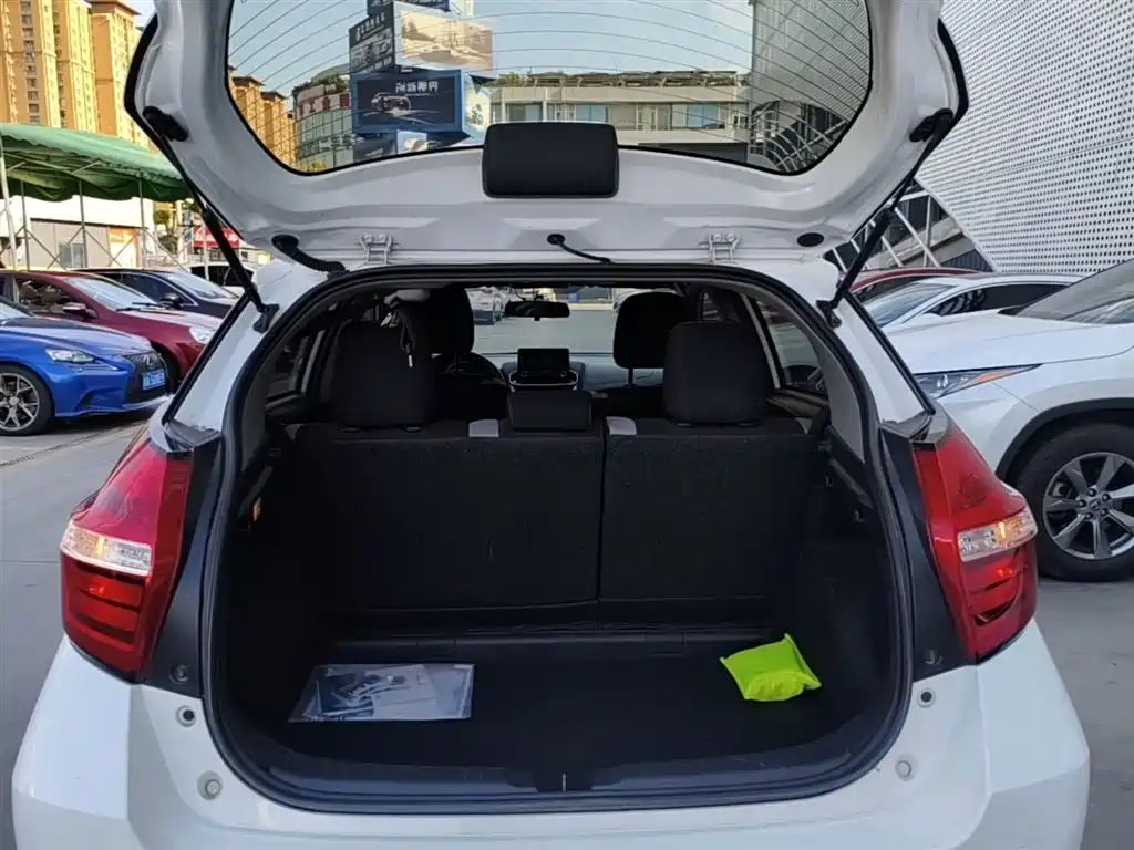 Toyota YARiS L Zhi Xuan 2020 1.5L CVT Leading Edition фото 19