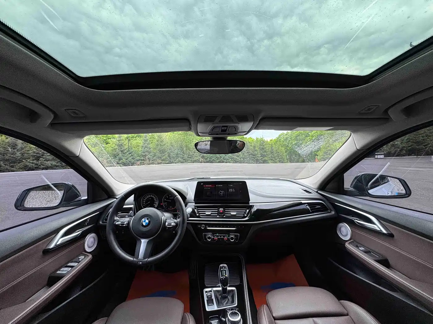BMW 1 Series 2022 120i M Sport Shadow Edition фото 17