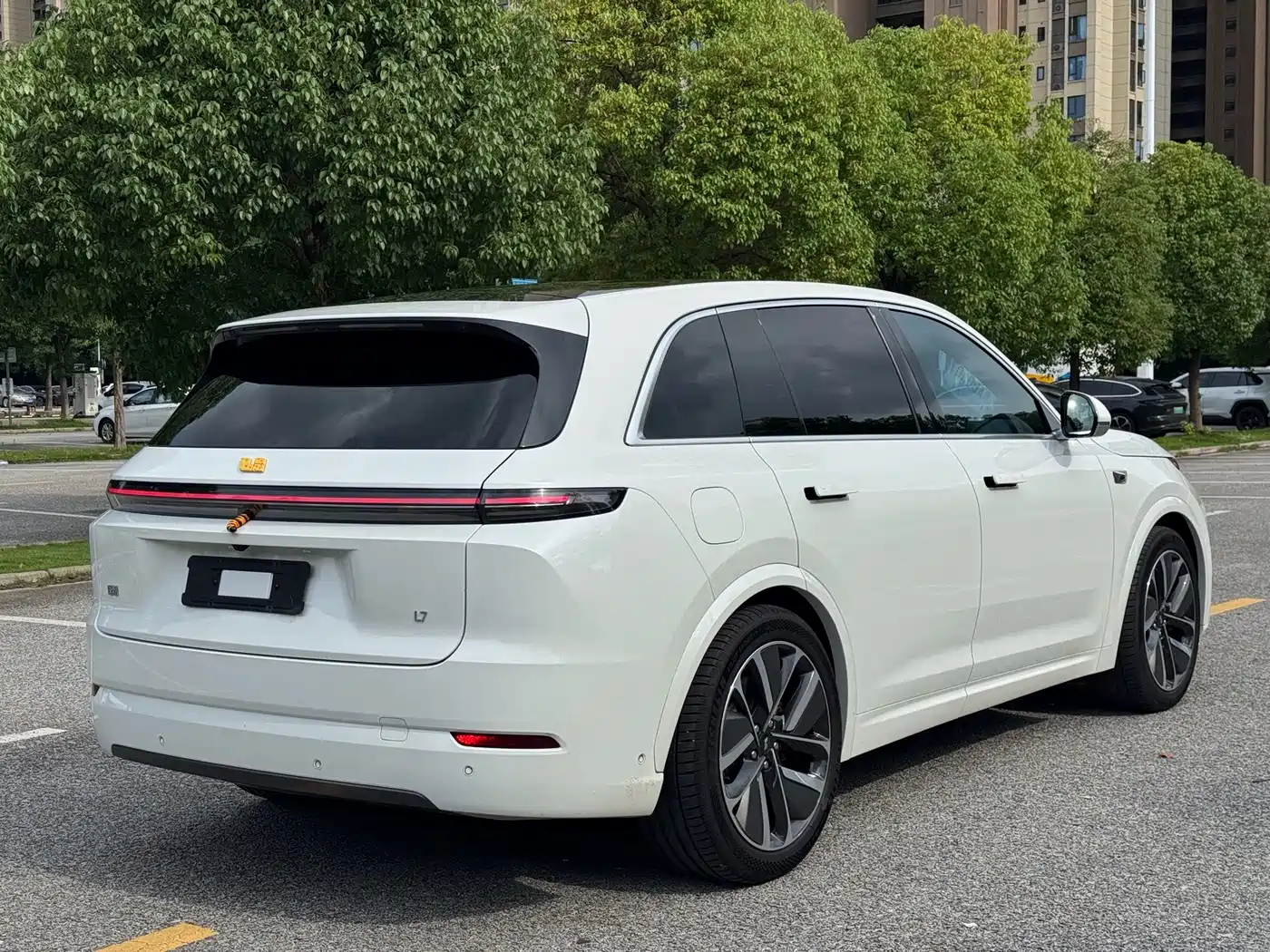 Фото 12 - Li Auto L7