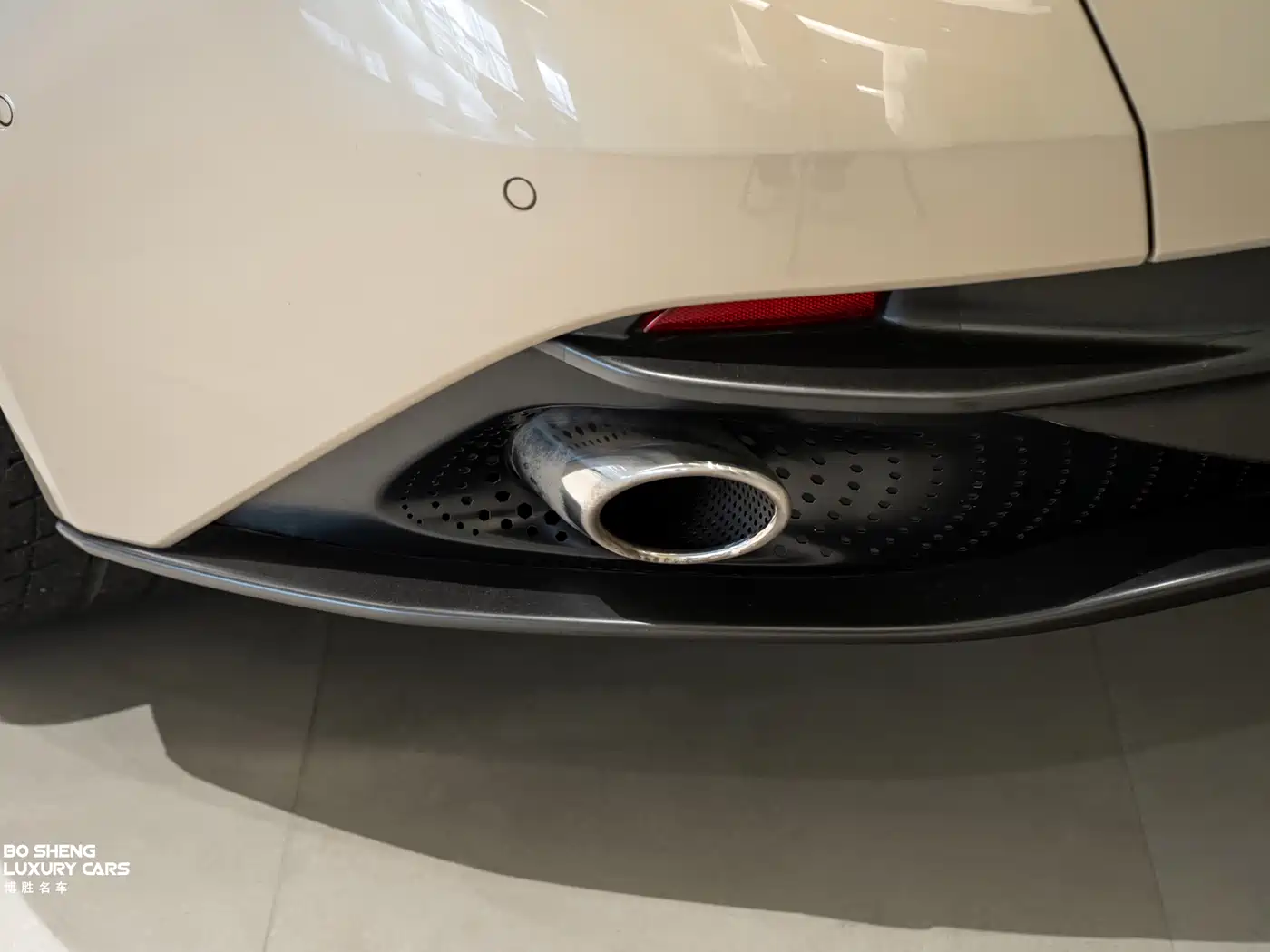 Aston Martin DB11 2019 4.0T V8 Volante фото 19