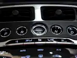Фото 30 - Aston Martin DB11