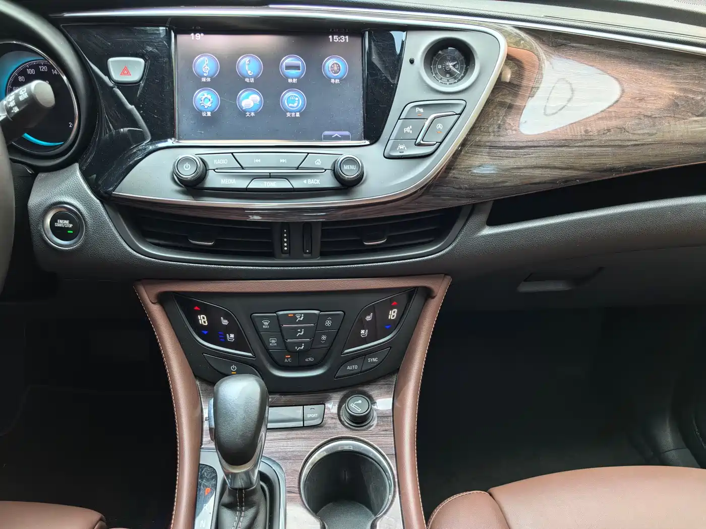 Buick Envision Plus 2017 28T AWD Luxury фото 7