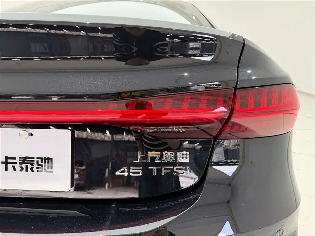 Audi A7L 2022 45 TFSI S-line Future Dream Edition фото 10