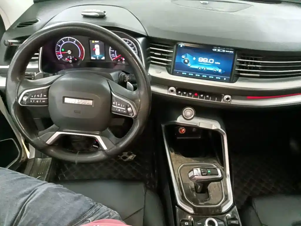 Photo 10 - Haval H6