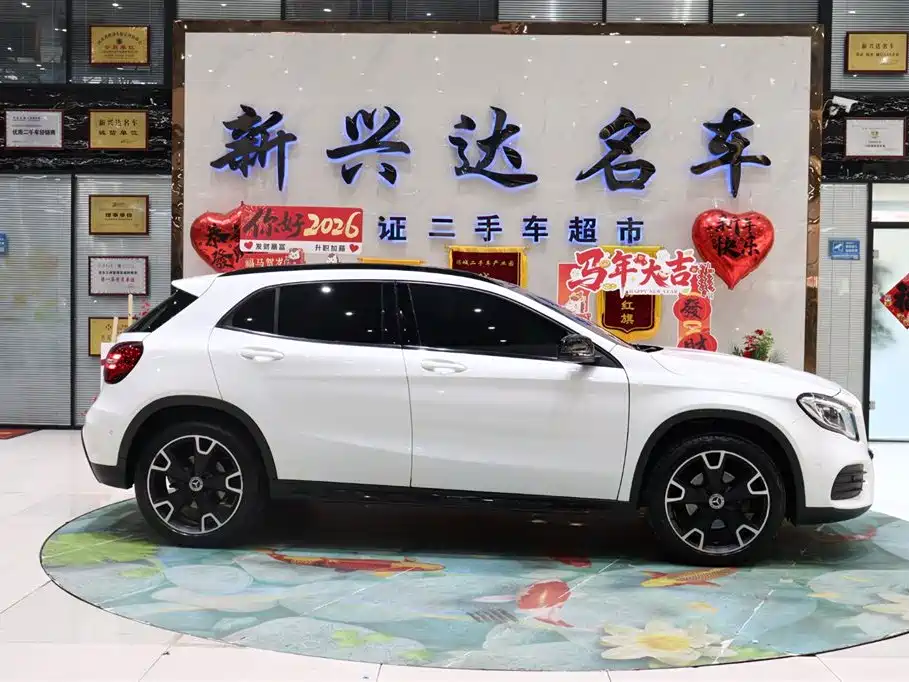 Mercedes-Benz GLA 2018 GLA 220 4MATIC Sport фото 4
