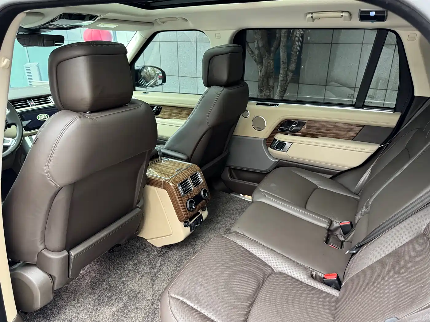 Land Rover Range Rover 2018 3.0 SC V6 Vogue Heritage Extended Edition фото 26