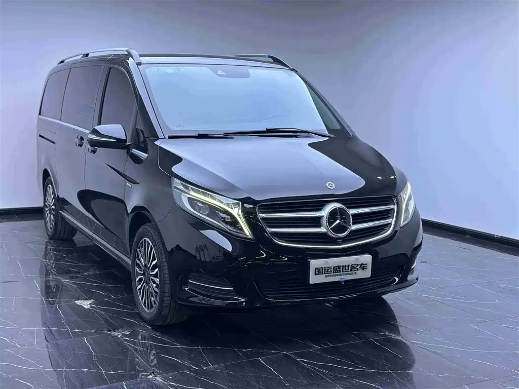 Mercedes-Benz V-Class 2017 Model V 260 Premium Edition фото 3