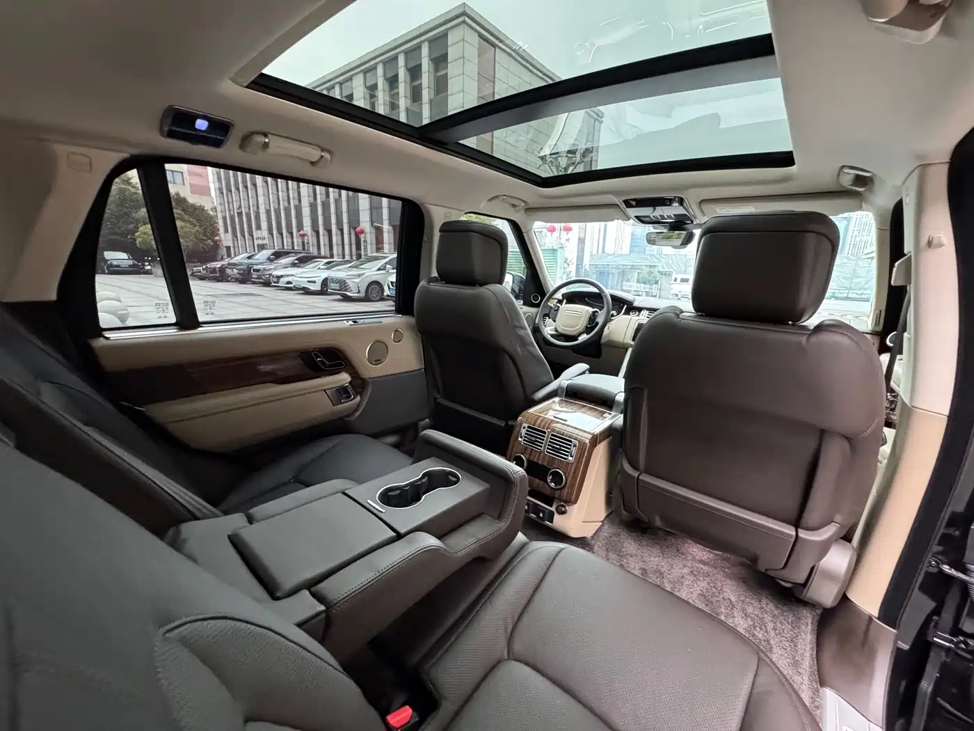 Land Rover Range Rover 2018 3.0 SC V6 Vogue Heritage Extended Edition фото 33