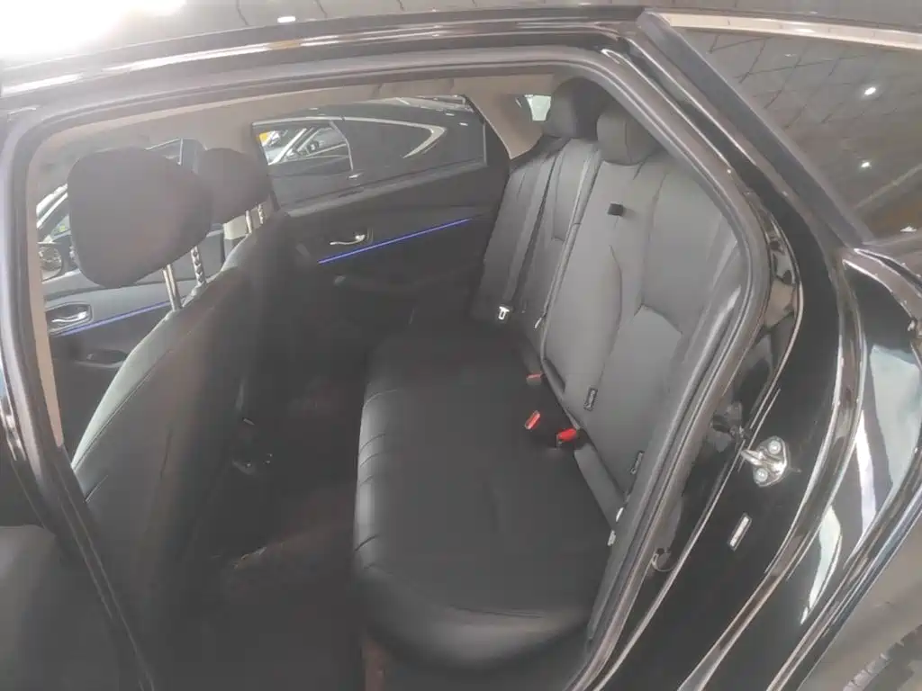 Фото 17 - Honda Accord