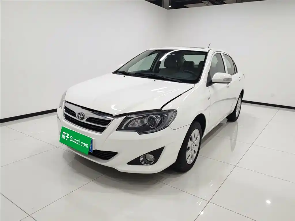 Toyota Corolla 2013 1.6L Automatic Excellence Edition фото 2