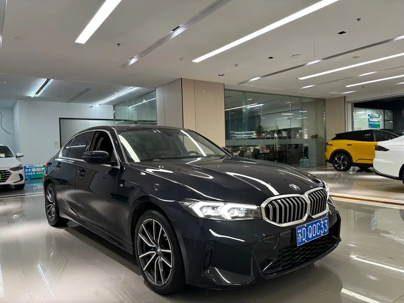 BMW 3 Series 2024 320i M Sport Package фото 3