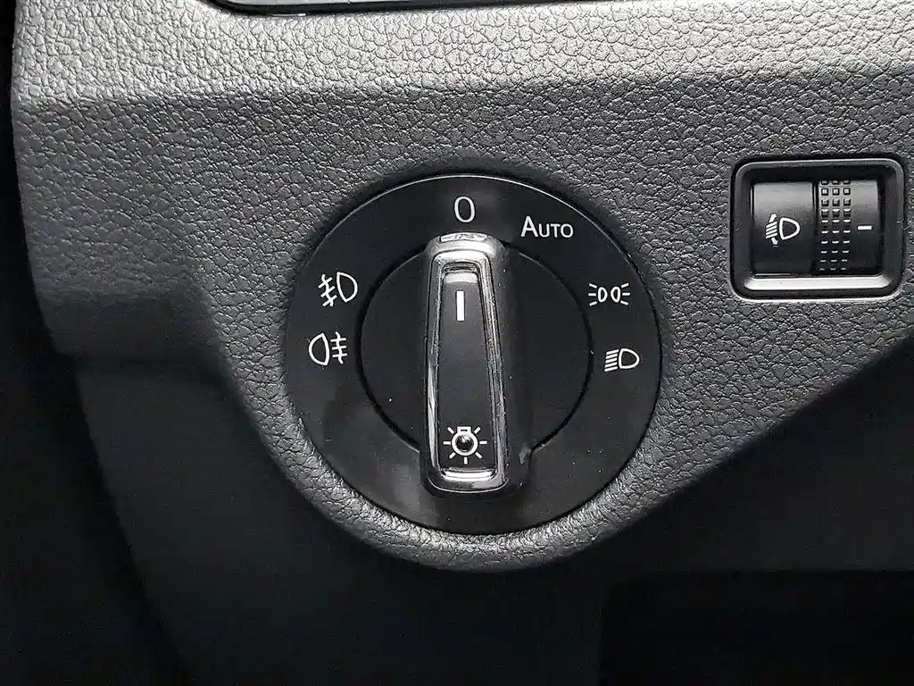 Volkswagen C-TREK 2020 1.5L Automatic Comfort Edition фото 21