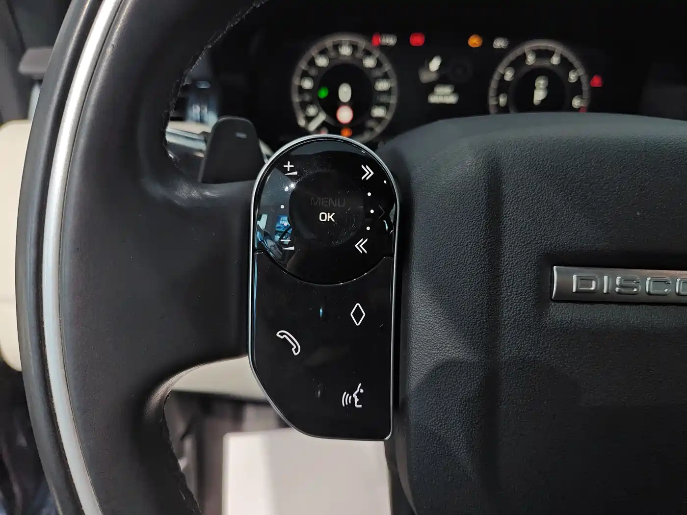 Land Rover Discovery Sport 2022 Model 249PS R-Dynamic S Performance Edition 5-Seater фото 14