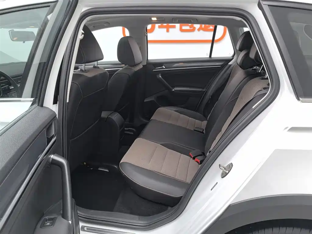 Volkswagen C-TREK 2020 1.5L Automatic Comfort Edition фото 15