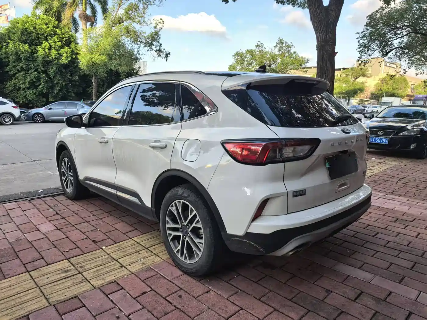 FORD RUIJI