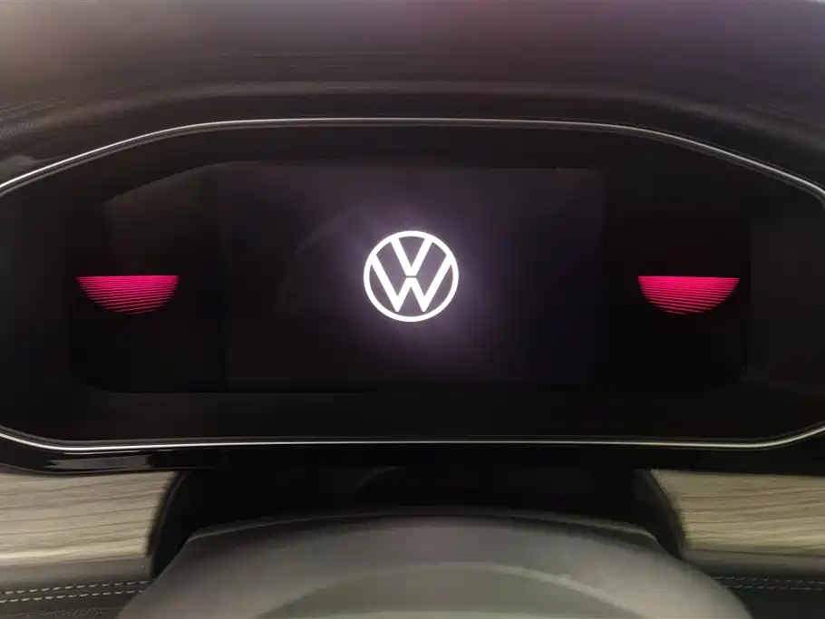 Volkswagen Sagitar 2023 300TSI DSG Surpassing Edition фото 14
