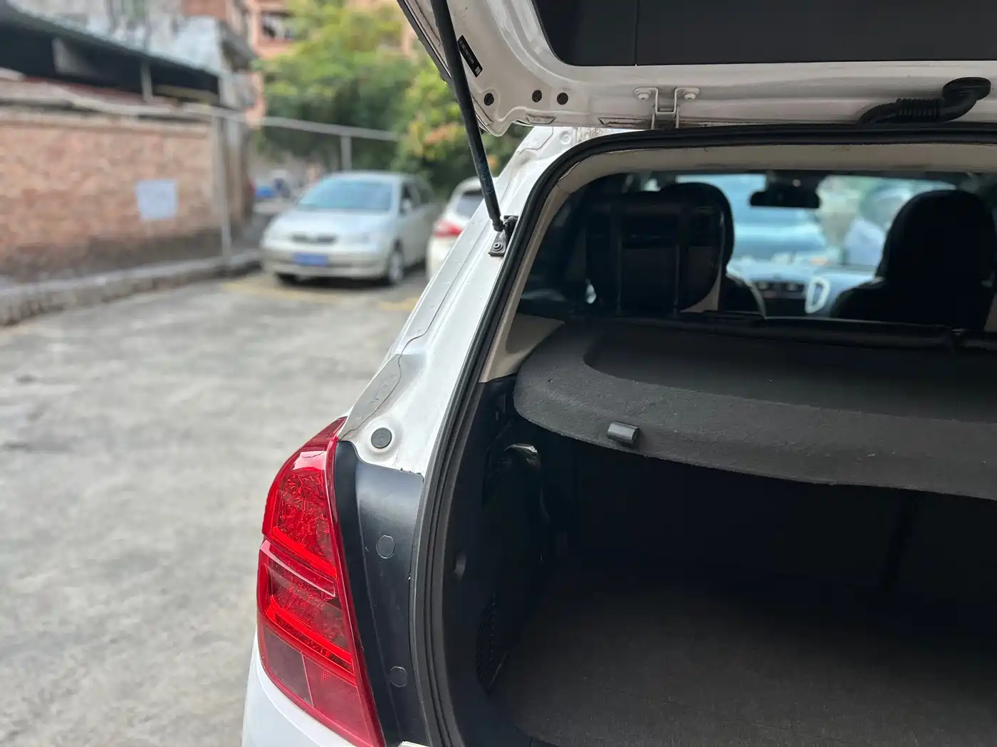 Chevrolet Trax 2017 1.4T Manual 2WD Comfort фото 40