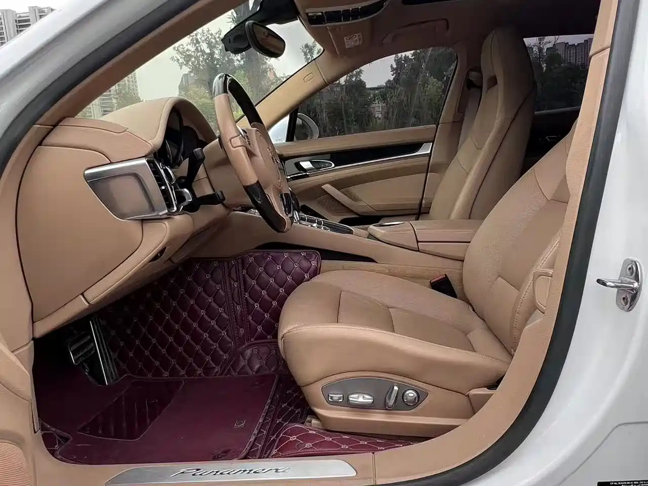 Porsche Panamera 2014 Panamera Executive 3.0T фото 15