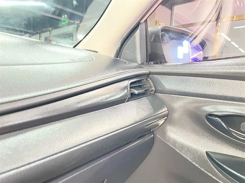 Toyota YARiS L Zhi Xuan 2020 1.5L CVT Leading Edition фото 4