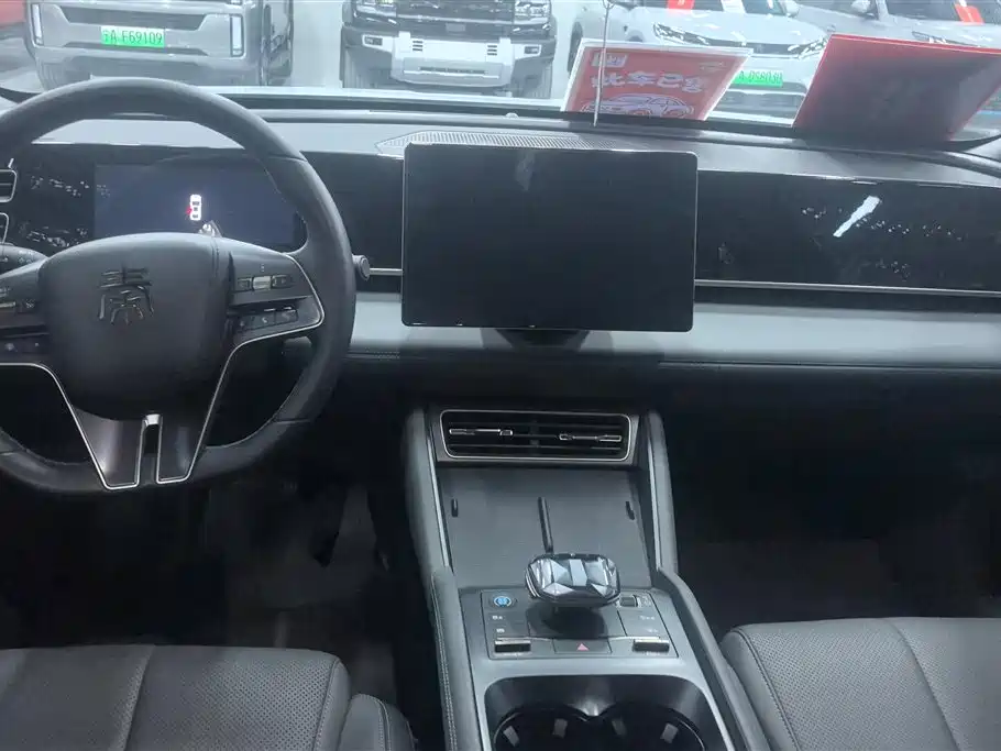 BYD Qin L 2024 DM-i 120KM Leading фото 13