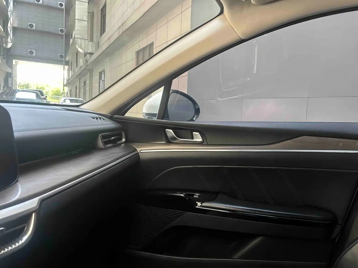 Kia K5 2020 270T CVVD Luxury Edition фото 17