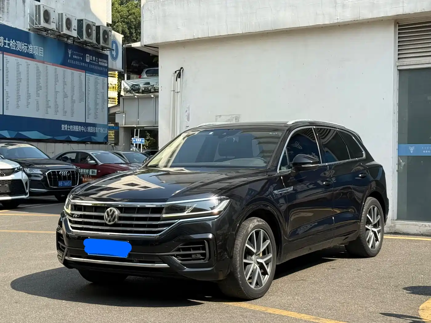 Volkswagen Touareg 2019 3.0TSI Sharp Edge Edition China VI фото 28