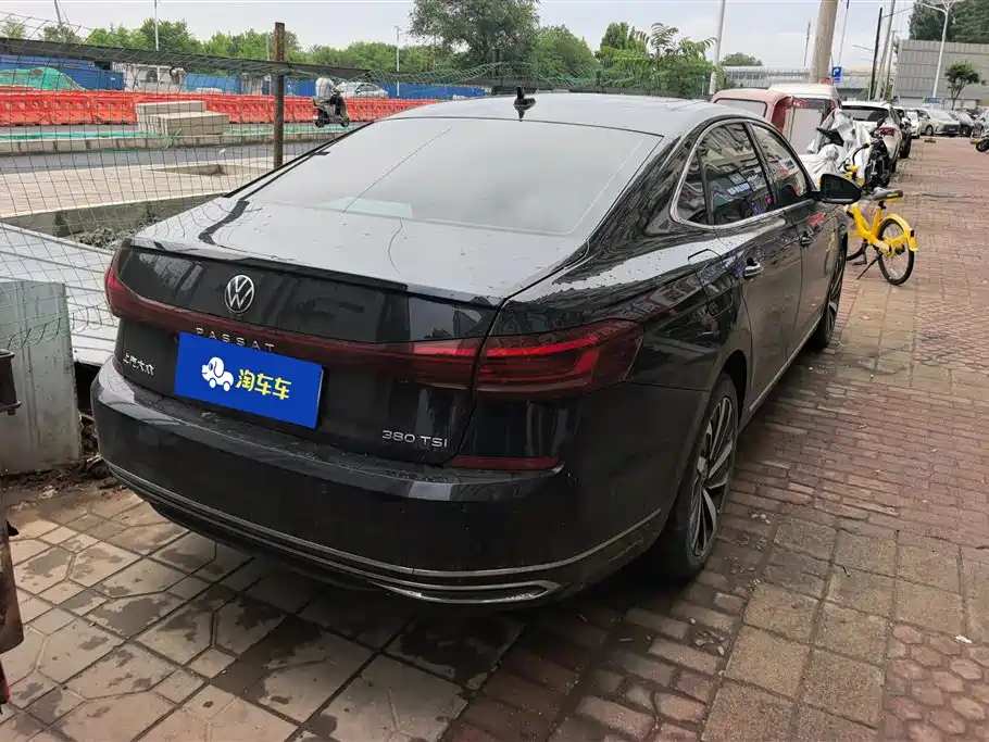 Volkswagen Passat 2024 380TSI Dragon Glory Edition фото 3