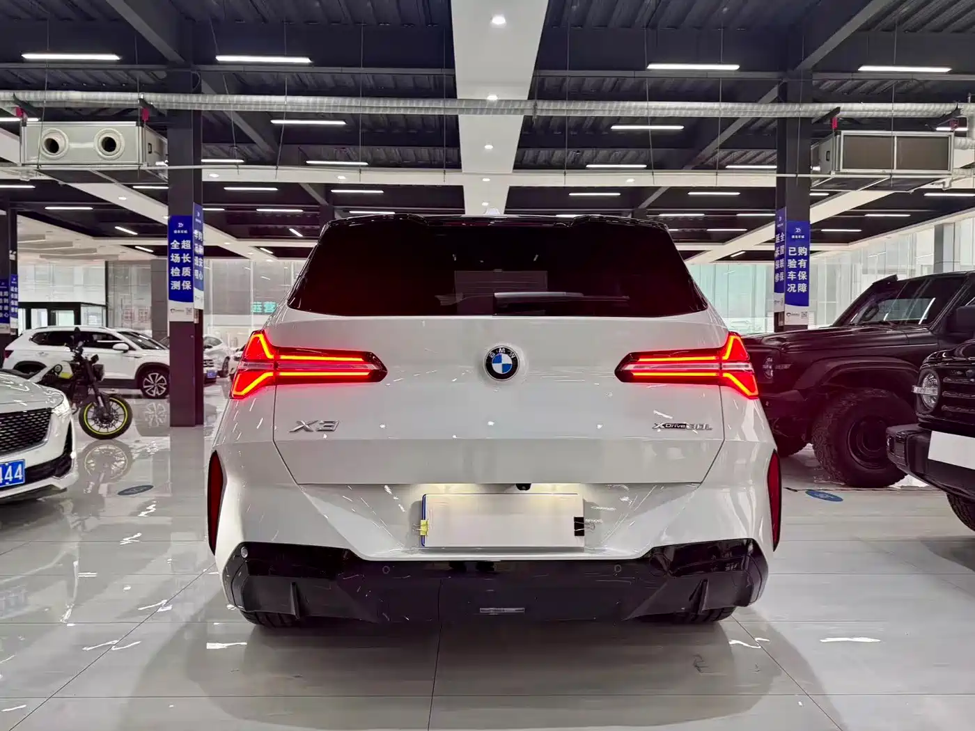 BMW X3 2025 xDrive30L Leading Model M Sport Black Package фото 8