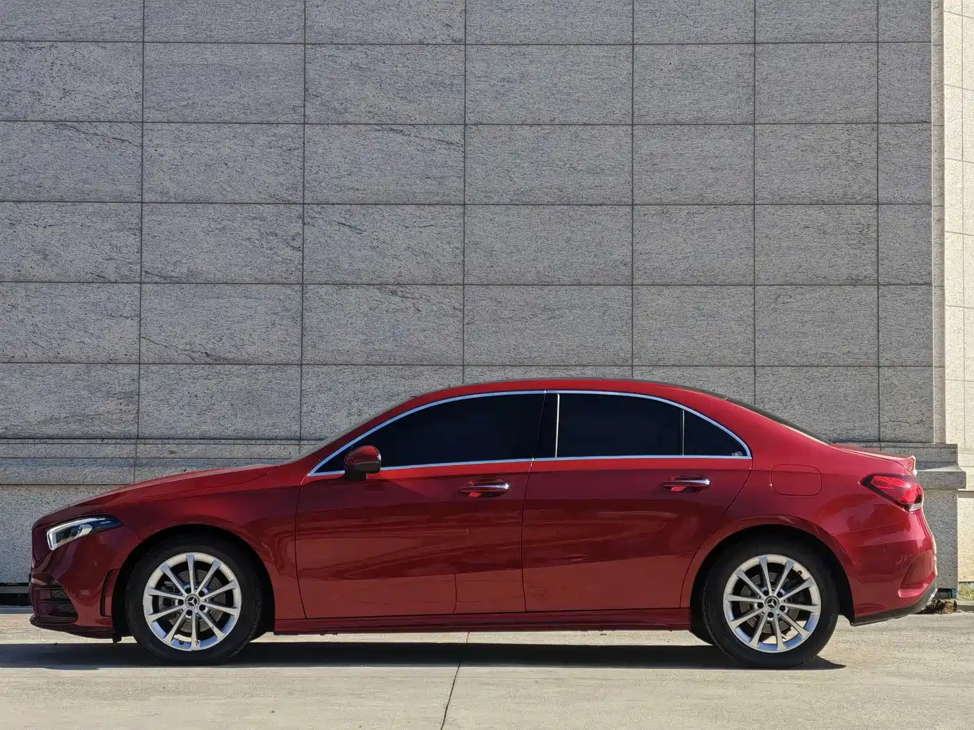 Mercedes-Benz A-Class 2020 Facelift A 200 L Sport Sedan Fashion фото 2