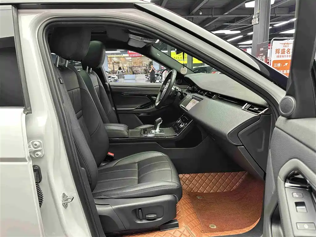 Land Rover Range Rover Evoque 2020 Model 249PS R-DYNAMIC S Gloss Black Sport Edition фото 6