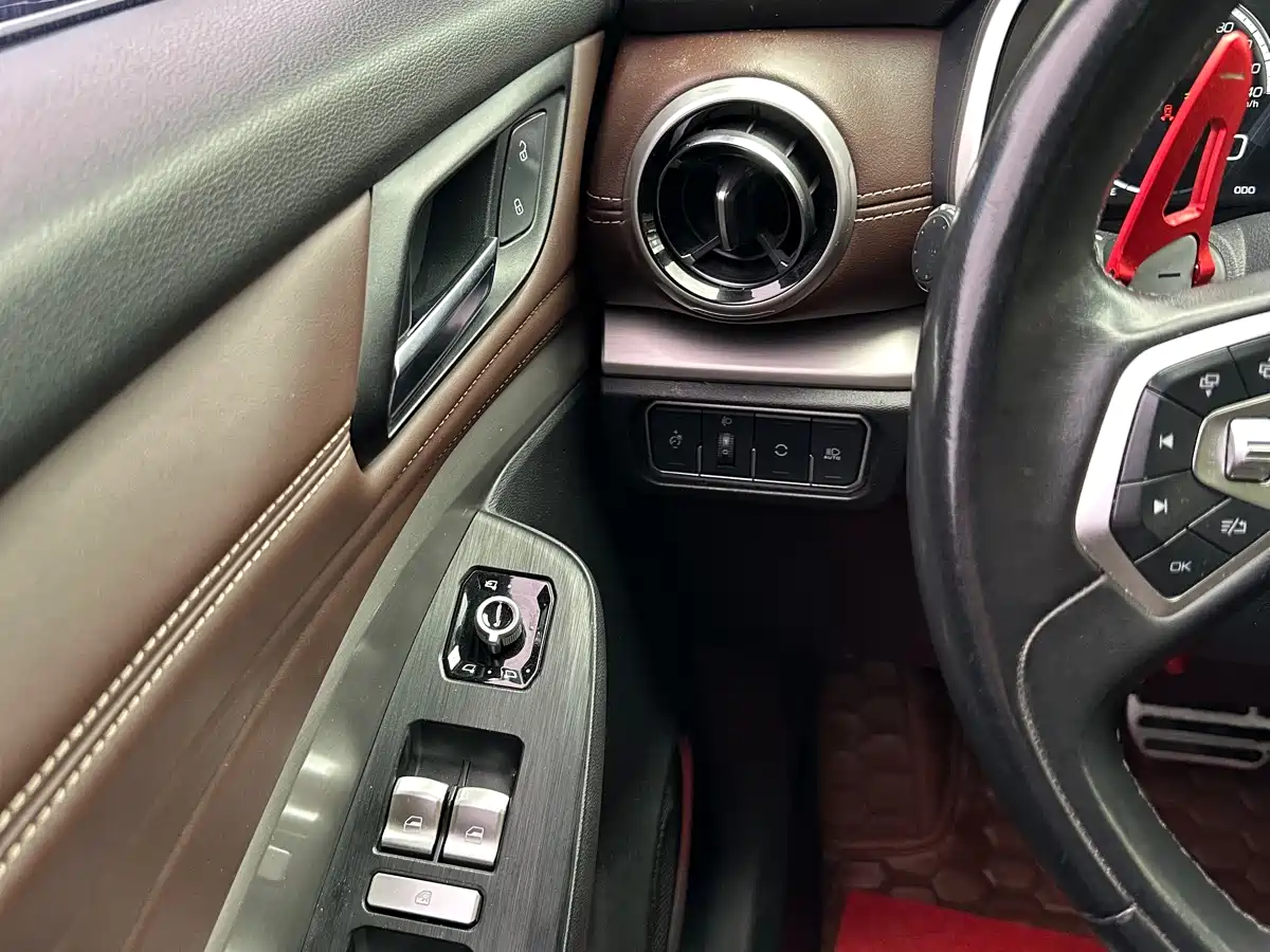 WEI PAI WEI BRAND VV6