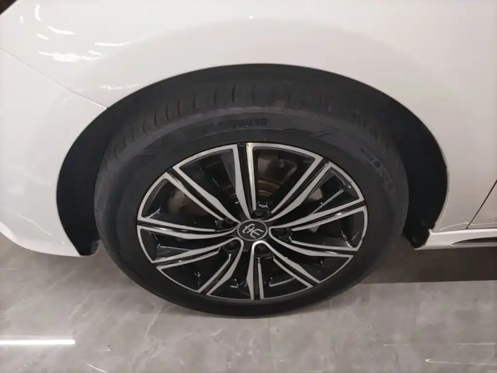 BYD Song MAX New Energy 2019 2019 DM 1.5T Smart Connection Enjoyment 6-seater China VI