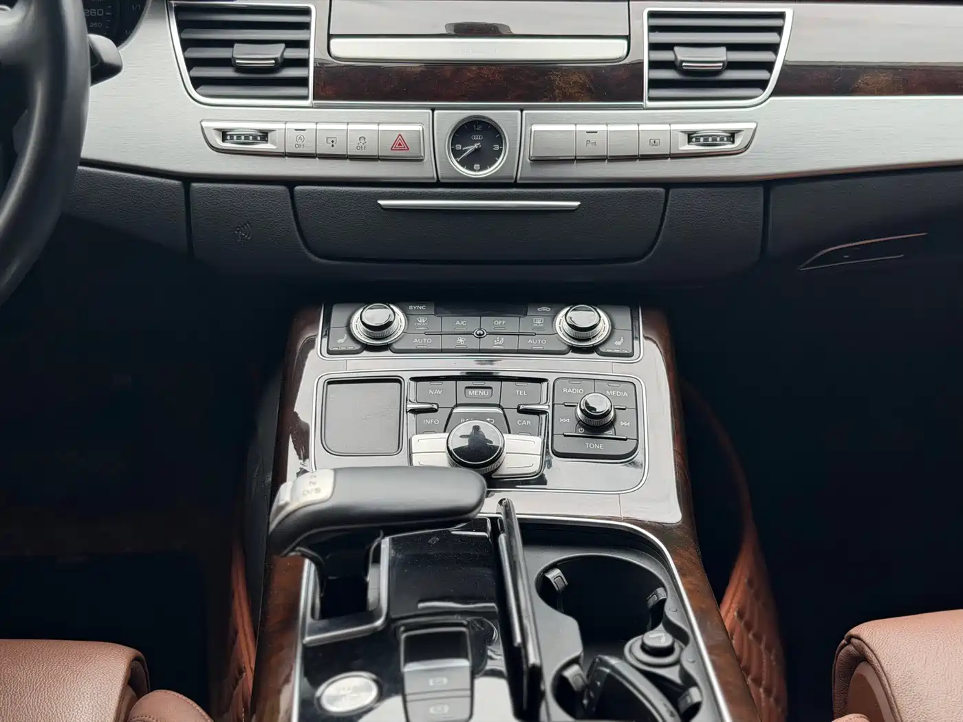 Audi A8 2016 A8L 45 TFSI quattro Comfort фото 13