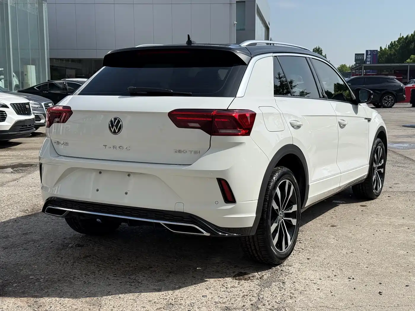 Volkswagen T-ROC 2021 Facelift 280TSI DSG 2WD R-Line Pro Smart Connect Edition фото 3