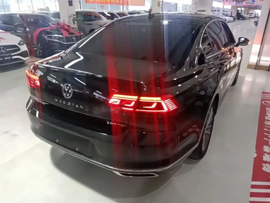 Volkswagen Magotan 2020 380TSI DSG Luxury фото 5