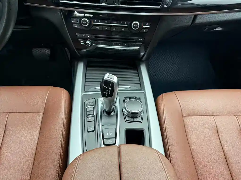 BMW X5 (Import) 2017 xDrive35i Elegance фото 15