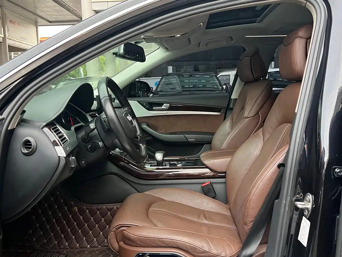 Audi A8 2014 A8L 45 TFSI quattro Comfort фото 7
