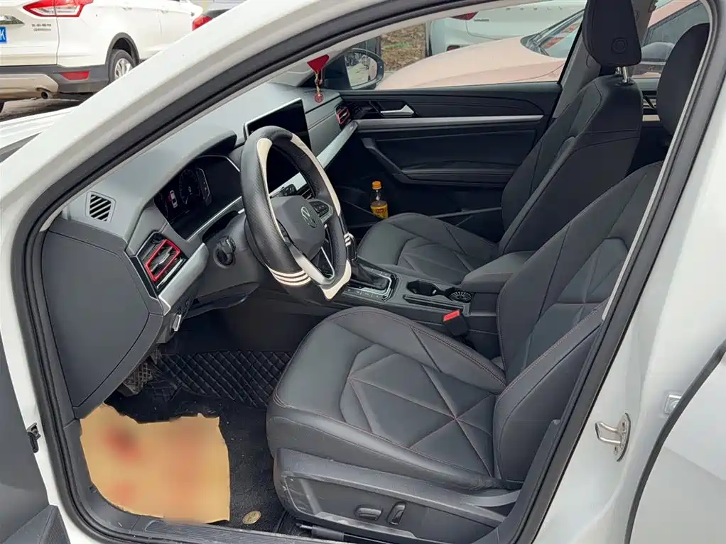 Volkswagen Lavida 2024 Model 300TSI DSG Starlight Leading Edition фото 10