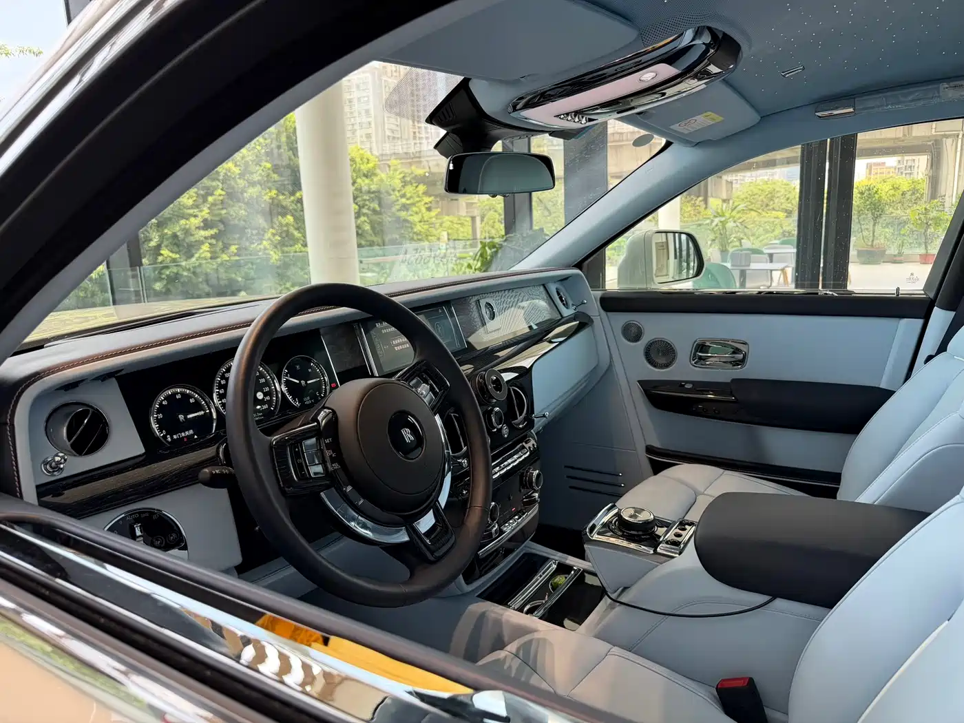 Rolls-Royce Phantom 2024 2024 Long Wheelbase Series II