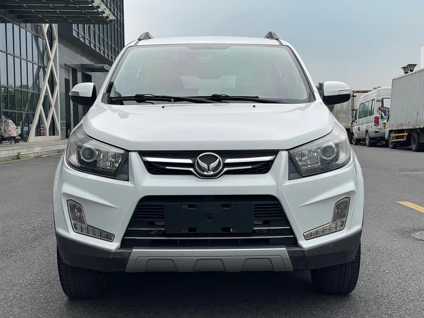 Photo 2 - BAIC Huansu S3
