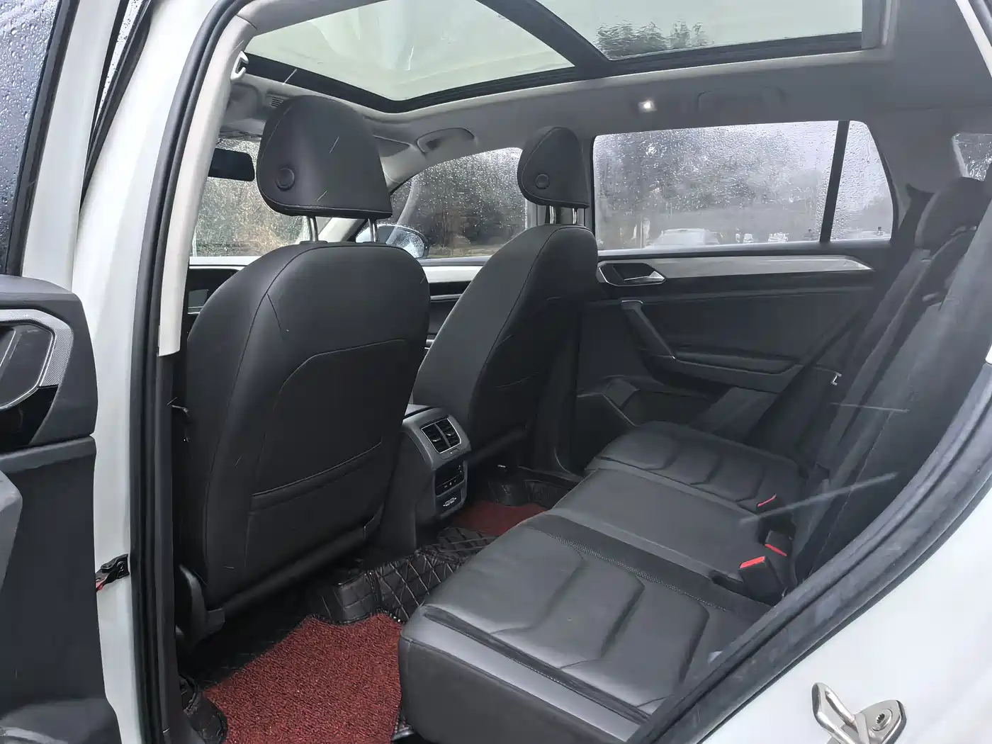 Volkswagen Tayron 2021 330TSI 2WD Luxury Smart Connect Edition фото 9