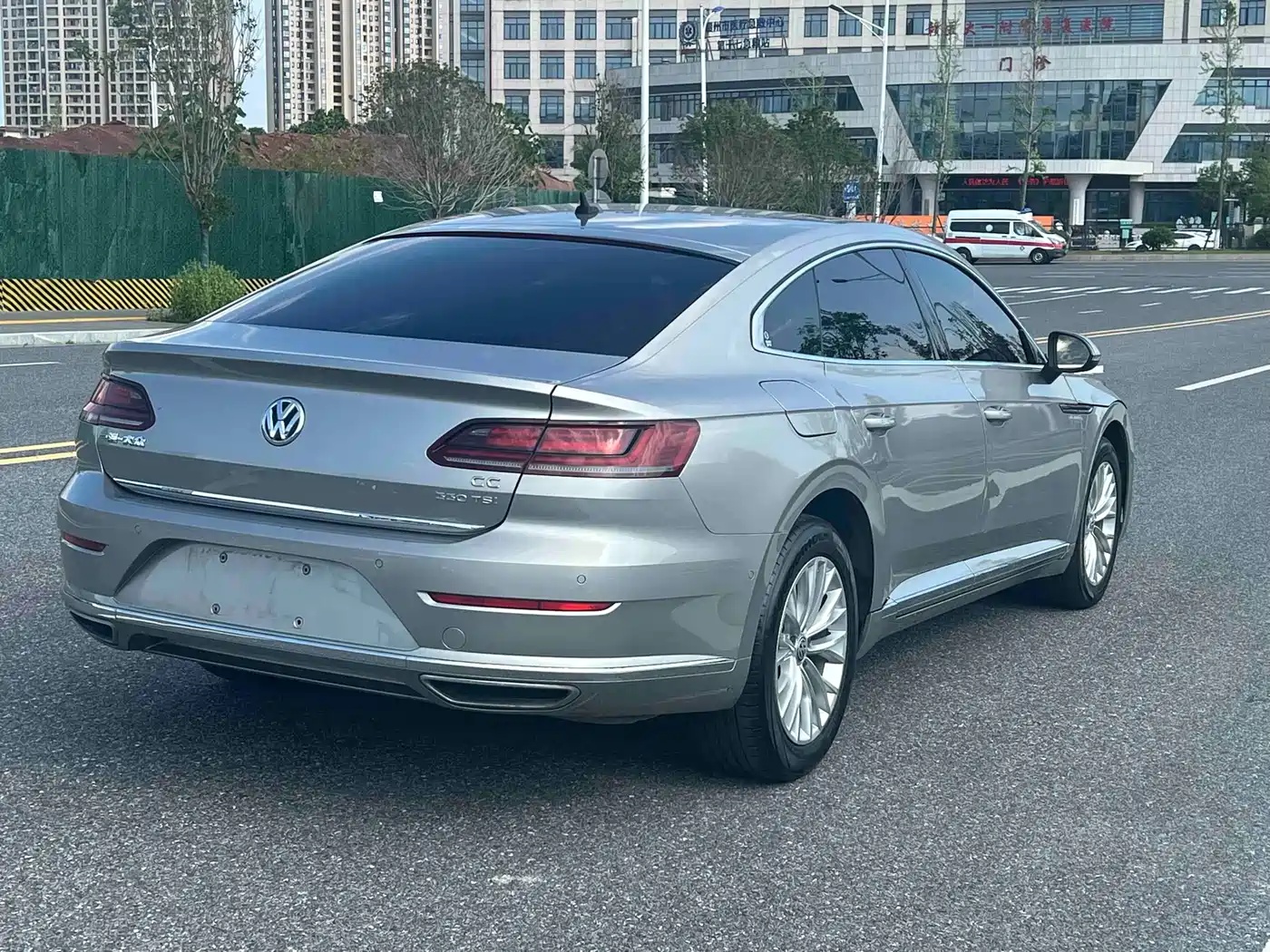 Volkswagen FAW-Volkswagen CC 2019 330TSI Charming Appearance (China V) фото 6