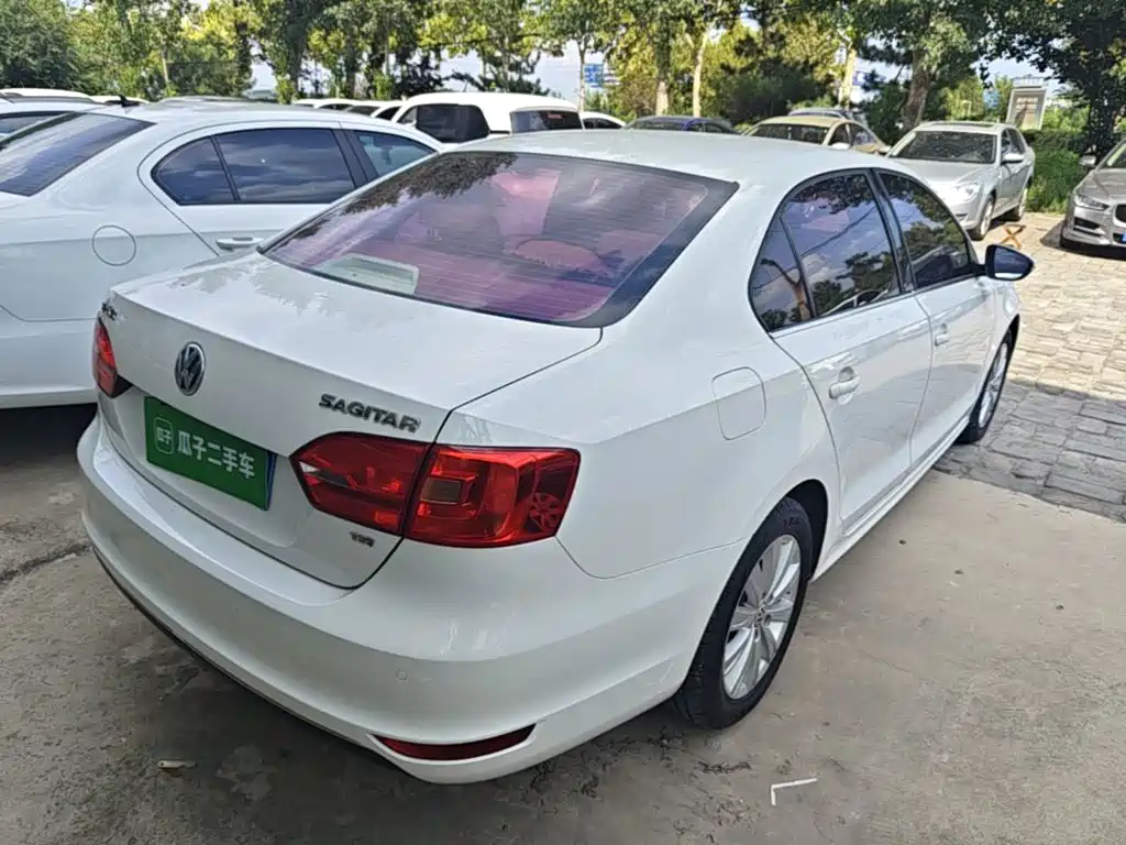 Фото 7 - Volkswagen Sagitar