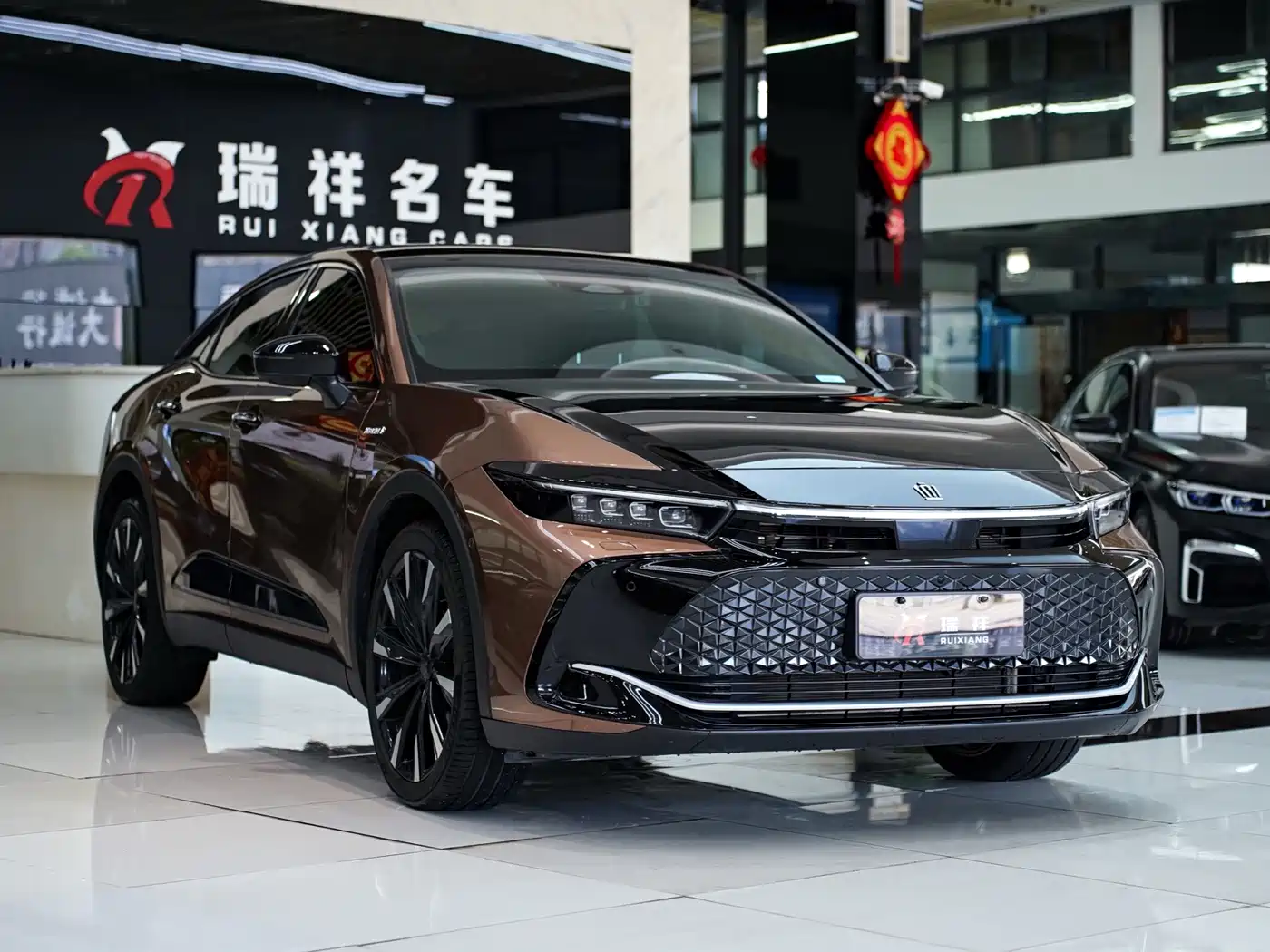 Toyota Crown SportCross 2024 2023 2.4T SportCross HEV AWD Supreme Edition